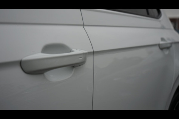 Volkswagen Polo 2.0 TSI GTI AUTOMAAT-ACC-BEATS-CAMERA-CARPLAY-KEYLESS-LED-MODE-NAVIGATIE-PANORAMA-VIRTUEEL