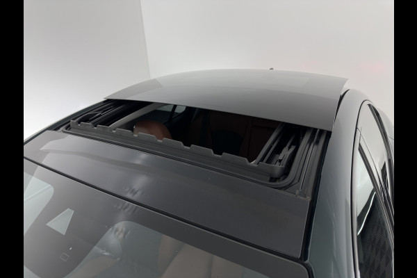 Alfa Romeo Giulia 2.0T Sprint (INCL-BTW) Aut. *PANO | LEATHER-FABRIC | XENON | ADAPTIVE-CRUISE | BLIND-SPOT | SPORTSEATS | CAMERA | NAVI-FULLMAP | DAB+ | SHIFT-PADDLES | PRIVACY-GLASS | LANE-ASSIST | BLINDSPOT | KEYLESS |