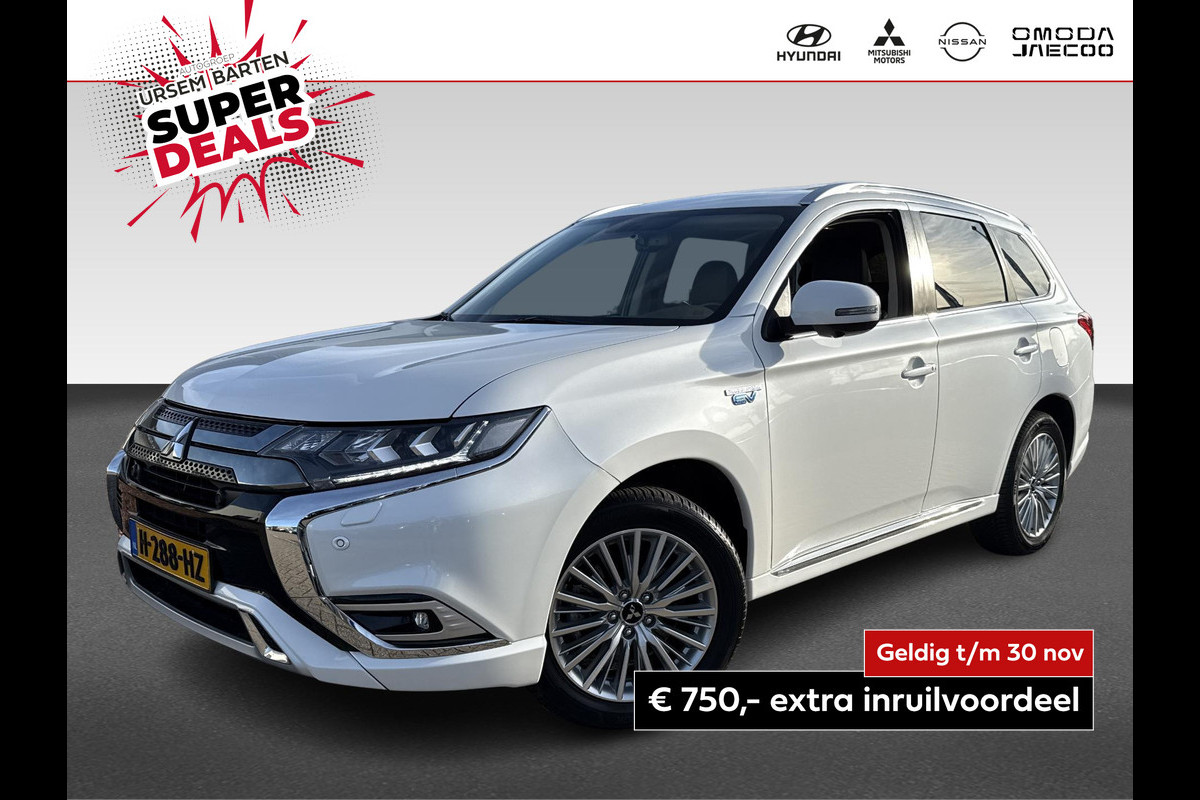 Mitsubishi Outlander 2.4 PHEV Intense+ schuifdak | trekhaak