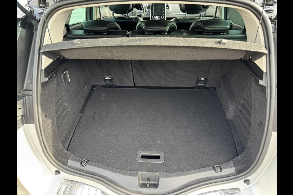 Renault Scénic 1.3 TCe Intens Automaat Adaptive cruise Clima Bose Apple / Android Trekhaak Camera v+a Parkeerhulp