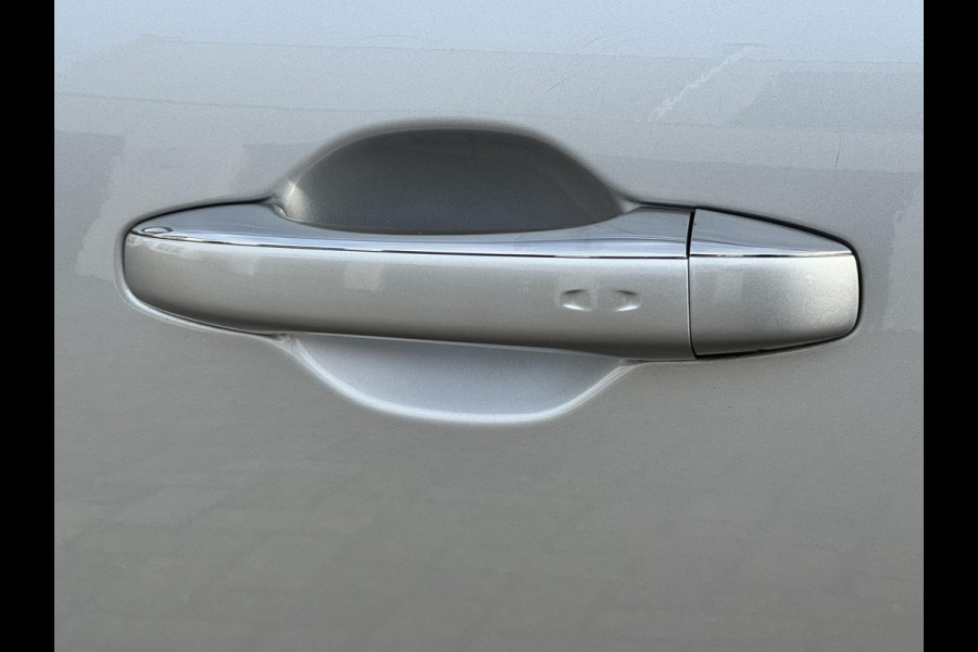 Renault Scénic 1.3 TCe Intens Automaat Adaptive cruise Clima Bose Apple / Android Trekhaak Camera v+a Parkeerhulp