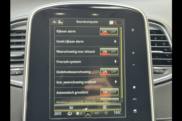 Renault Scénic 1.3 TCe Intens Automaat Adaptive cruise Clima Bose Apple / Android Trekhaak Camera v+a Parkeerhulp