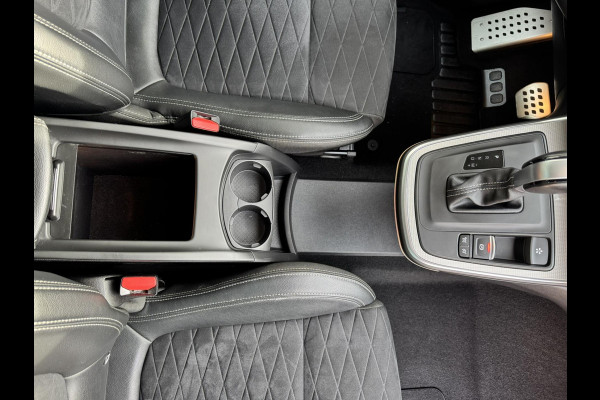 Renault Scénic 1.3 TCe Intens Automaat Adaptive cruise Clima Bose Apple / Android Trekhaak Camera v+a Parkeerhulp