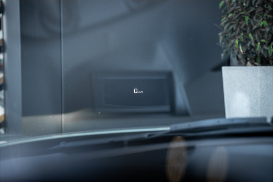 Ferrari 296 GTS 3.0 V6 - Verde Francesca | Spyder l 830PK! l Race Display l Racing Seats | Carbon