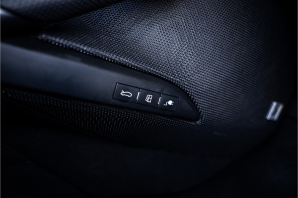 Ferrari 296 GTS 3.0 V6 - Verde Francesca | Spyder l 830PK! l Race Display l Racing Seats | Carbon