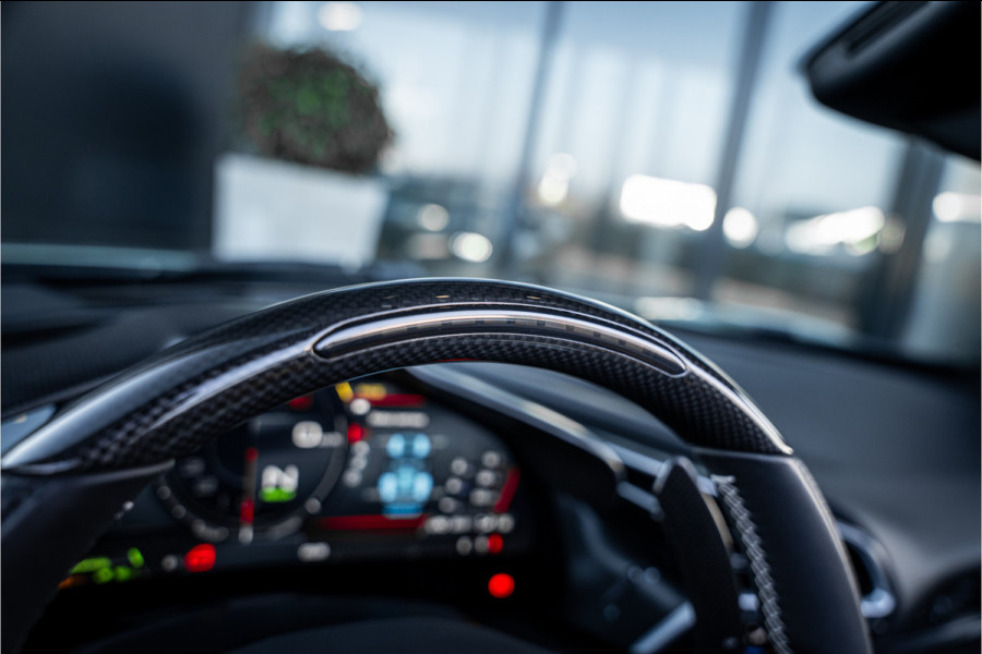 Ferrari 296 GTS 3.0 V6 - Verde Francesca | Spyder l 830PK! l Race Display l Racing Seats | Carbon