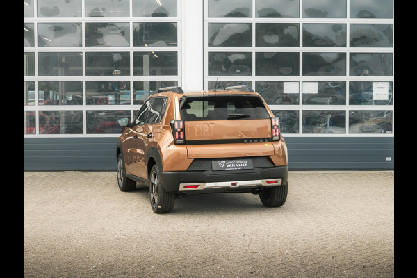 Fiat Grande Panda La Prima 44 kWh | Uit voorraad leverbaar | Clima | Cruise | Camera | Apple Carplay | 17" | Navi | Winter Pack