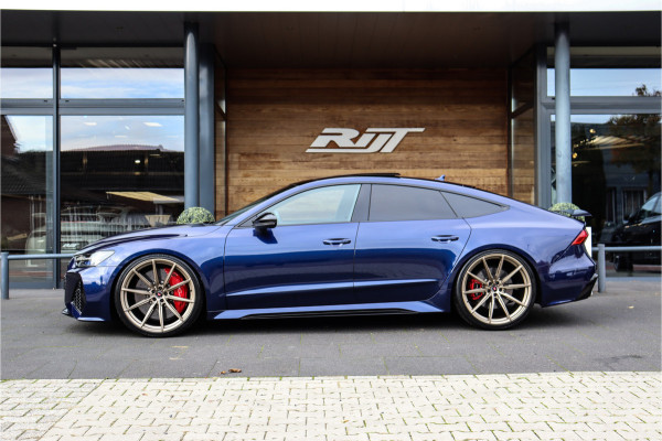 Audi RS7 4.0 V8 TFSI quattro **Dynamic Plus/4ws/Ceramic/Carbon/HUD/Pano/Matrix/360**