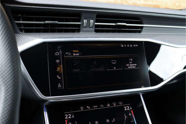 Audi RS7 4.0 V8 TFSI quattro **Dynamic Plus/4ws/Ceramic/Carbon/HUD/Pano/Matrix/360**