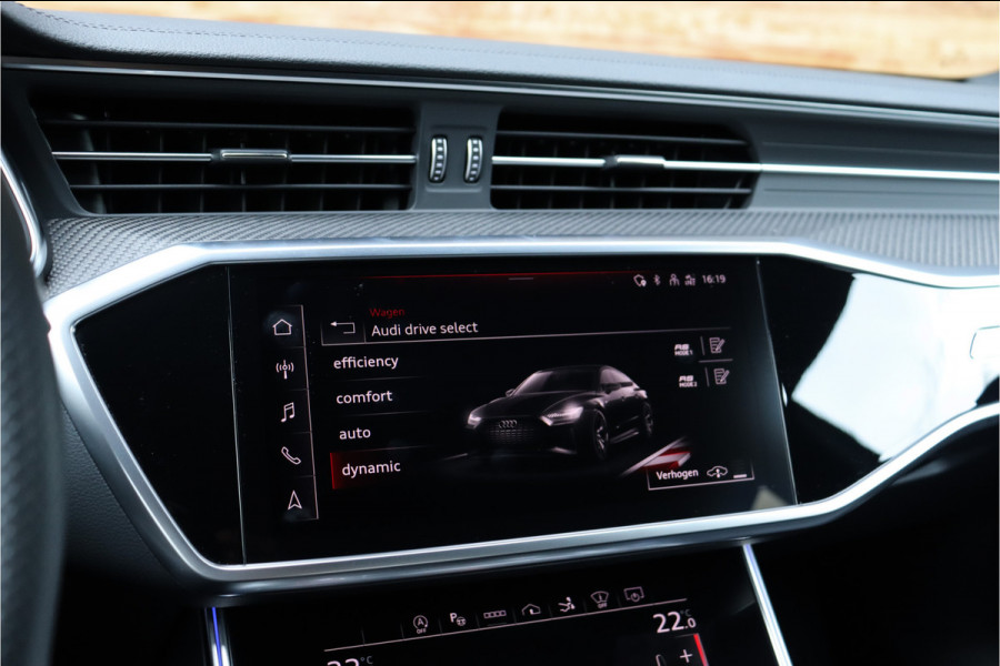 Audi RS7 4.0 V8 TFSI quattro **Dynamic Plus/4ws/Ceramic/Carbon/HUD/Pano/Matrix/360**