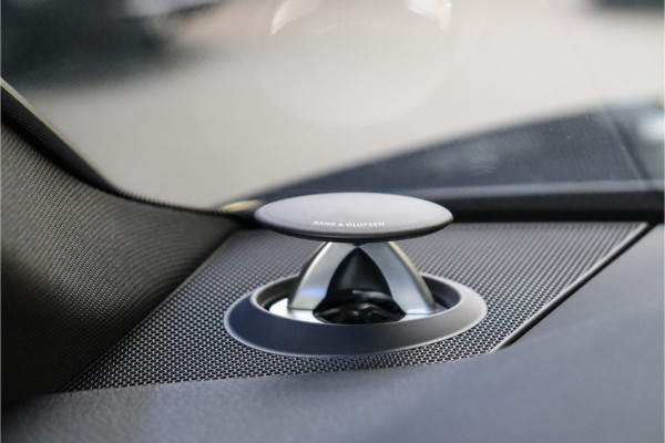 Audi RS7 4.0 V8 TFSI quattro **Dynamic Plus/4ws/Ceramic/Carbon/HUD/Pano/Matrix/360**