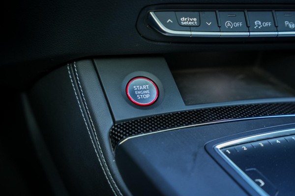 Audi Q5 3.0 TDI quattro SQ5 Panoramadak Luchtvering B&O Carbon Adapt. Cruise 360Cam Memory 21''LM