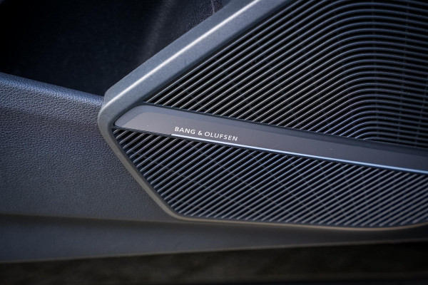 Audi Q5 3.0 TDI quattro SQ5 Panoramadak Luchtvering B&O Carbon Adapt. Cruise 360Cam Memory 21''LM