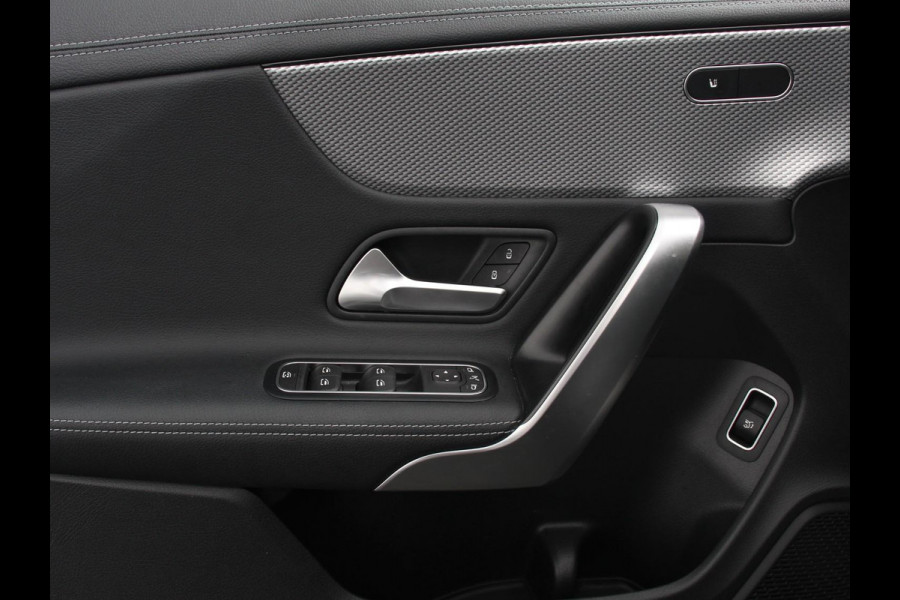 Mercedes-Benz CLA-Klasse Shooting Brake 200 163pk DCT Progressive | Navigatie | Camera | Parkeersensoren | Elektrische achterklep | Stoelverwarming | Cruise Control | Ledverlichting | Climate Control