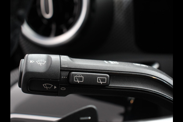 Mercedes-Benz CLA-Klasse Shooting Brake 200 163pk DCT Progressive | Navigatie | Camera | Parkeersensoren | Elektrische achterklep | Stoelverwarming | Cruise Control | Ledverlichting | Climate Control