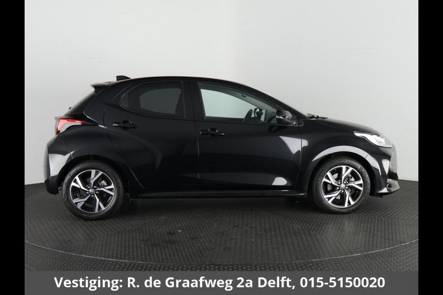 Toyota Yaris 1.5 Hybrid 115 Dynamic Luxury | Stuur- & Stoelverwarming | Dodehoek Detectie | Comfort Pack |