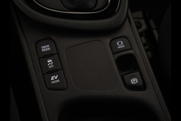 Toyota Yaris 1.5 Hybrid 115 Dynamic Luxury | Stuur- & Stoelverwarming | Dodehoek Detectie | Comfort Pack |