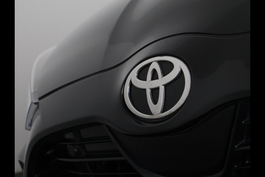 Toyota Yaris 1.5 Hybrid 115 Dynamic Luxury | Stuur- & Stoelverwarming | Dodehoek Detectie | Comfort Pack |