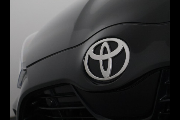 Toyota Yaris 1.5 Hybrid 115 Dynamic Luxury | Stuur- & Stoelverwarming | Dodehoek Detectie | Comfort Pack |
