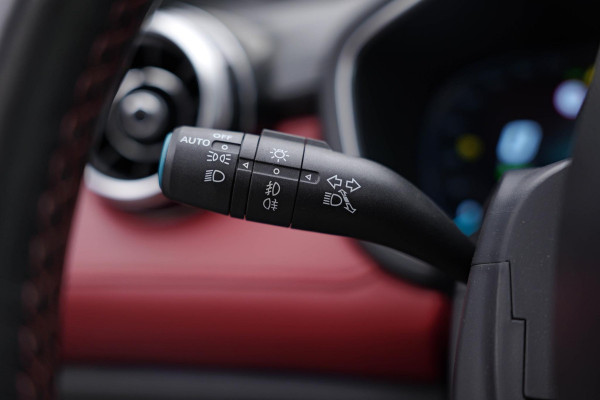 MG EHS 1.5 TGDI Luxury |Pano|360 Camera|Leder|Dodehoek|Ambience|Elek. Stoelen|