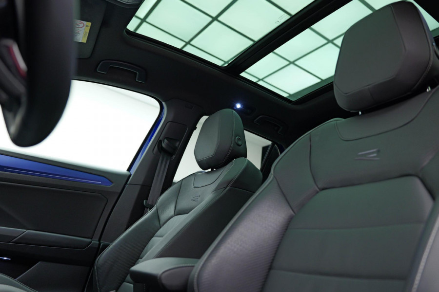 Volkswagen T-Roc 2.0 TSI 4Motion R |Pano|Akra|Dodehoek|Beats|Leder|
