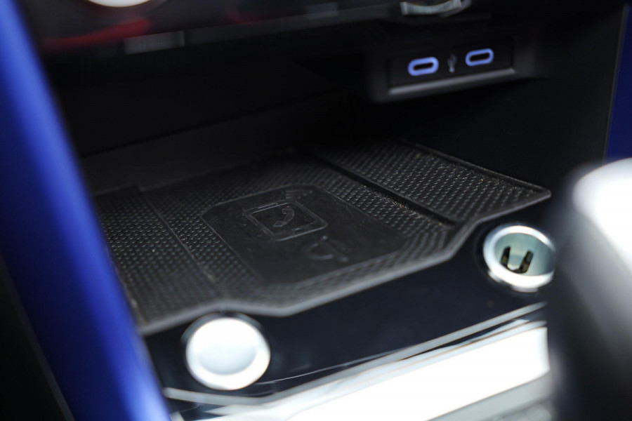 Volkswagen T-Roc 2.0 TSI 4Motion R |Pano|Akra|Dodehoek|Beats|Leder|