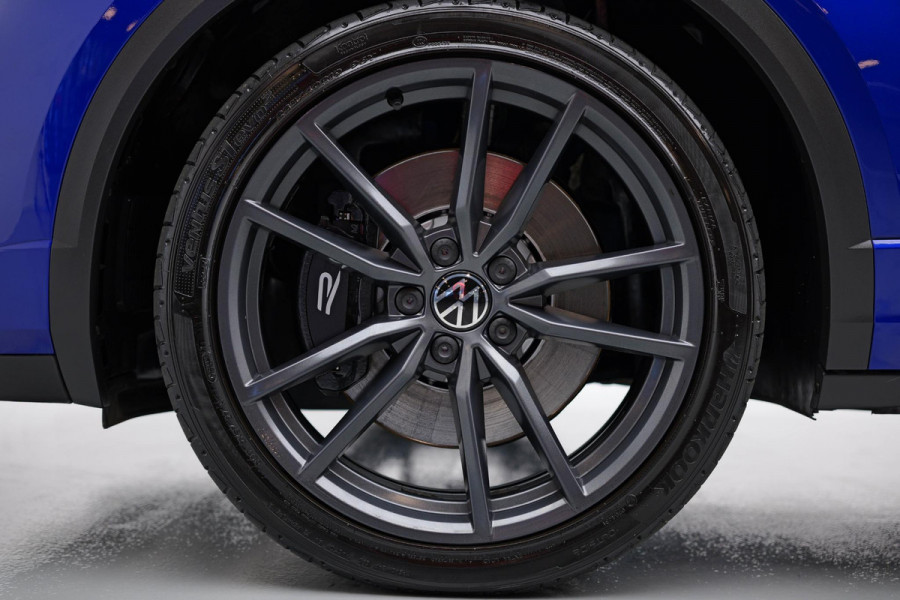 Volkswagen T-Roc 2.0 TSI 4Motion R |Pano|Akra|Dodehoek|Beats|Leder|