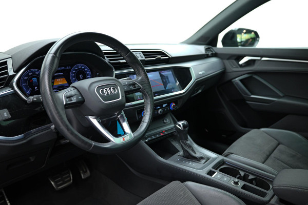 Audi Q3 Sportback 45 TFSI e 3x S-Line |Pano|Camera|Dodehoek|