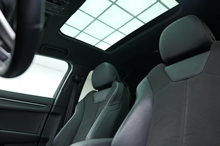 Audi Q3 Sportback 45 TFSI e 3x S-Line |Pano|Camera|Dodehoek|