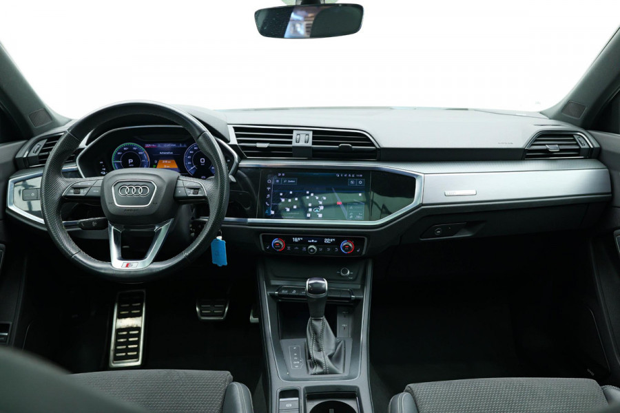 Audi Q3 Sportback 45 TFSI e 3x S-Line |Pano|Camera|Dodehoek|