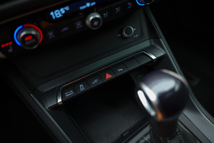 Audi Q3 Sportback 45 TFSI e 3x S-Line |Pano|Camera|Dodehoek|