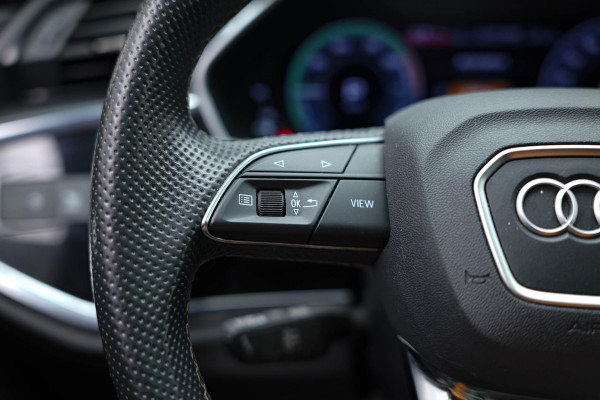 Audi Q3 Sportback 45 TFSI e 3x S-Line |Pano|Camera|Dodehoek|