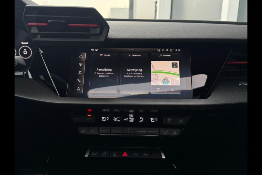 Audi RS3 Sportback 2.5 TFSI RS 3 quatt. PANO HUD NAVI CAMERA SPORTVELGEN