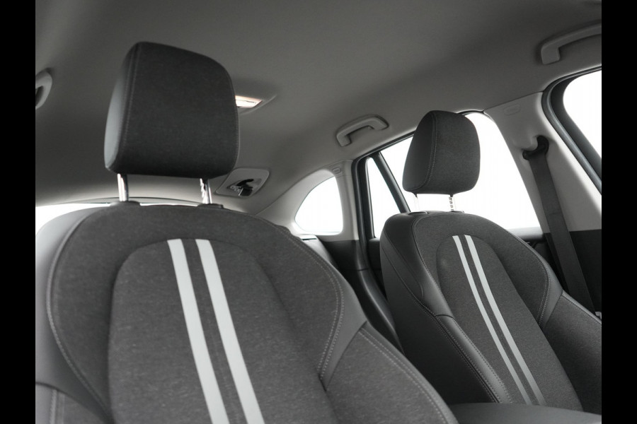 BMW X1 xDrive25e Sportline Plug In Hybrid 221pk Dealer O.H PHEV | Trekhaak Afn. | Head Up | Adaptive Cruise | Camera | Lederen Sportstoelen Verwarmd | M Sportstuur | Navigatie | DAB | 18"L.M |