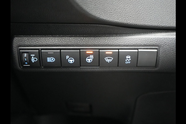 Toyota Corolla Touring Sports 2.0 Hybrid Dynamic 180pk Dealer O.H. | Adaptive Cruise | Camera | Sportstoelen & Stuur Verwarmd | Apple Carplay | Keyless | Blis | Navigatie | DAB |