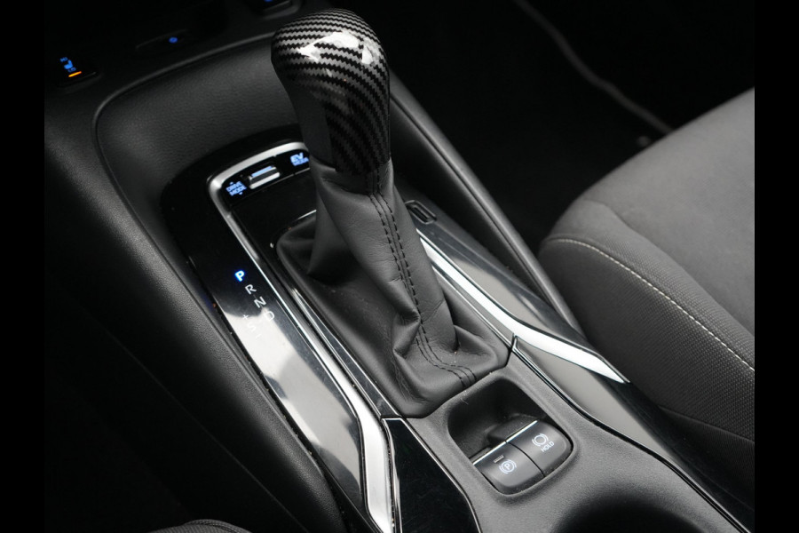 Toyota Corolla Touring Sports 2.0 Hybrid Dynamic 180pk Dealer O.H. | Adaptive Cruise | Camera | Sportstoelen & Stuur Verwarmd | Apple Carplay | Keyless | Blis | Navigatie | DAB |