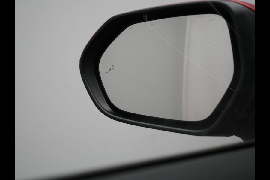 Toyota Corolla Touring Sports 2.0 Hybrid Dynamic 180pk Dealer O.H. | Adaptive Cruise | Camera | Sportstoelen & Stuur Verwarmd | Apple Carplay | Keyless | Blis | Navigatie | DAB |