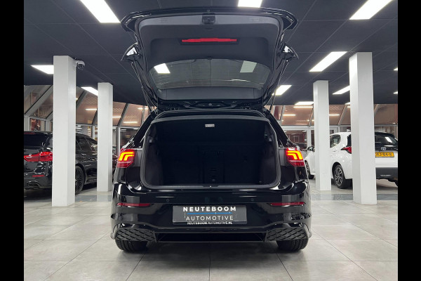 Volkswagen Golf 8.5 1.5 eTSI R-Line | CAMERA | LED | PANO |