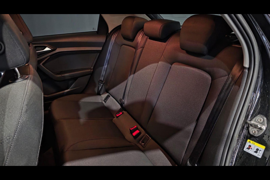 Audi A1 Sportback 25 TFSI Attitude | Virtual | Cruise | Navi | Carplay | Parkeersensoren
