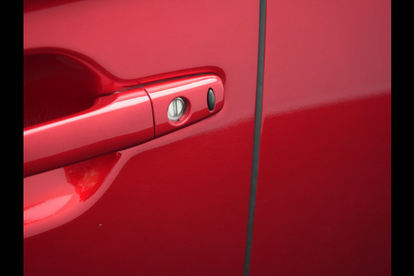 Mitsubishi Outlander 2.4 PHEV Intense Plug In Hybrid 225pk Dealer O.H PHEV | Trekhaak | Camera | Lederen Sportstoelen Verwarmd | Navigatie | Keyless | Android Auto | DAB |