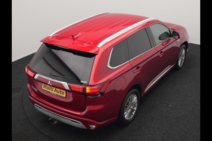Mitsubishi Outlander 2.4 PHEV Intense Plug In Hybrid 225pk Dealer O.H PHEV | Trekhaak | Camera | Lederen Sportstoelen Verwarmd | Navigatie | Keyless | Android Auto | DAB |