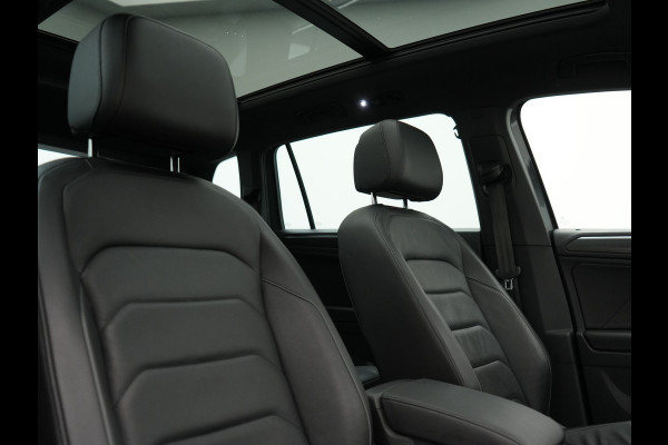 Seat Tarraco 1.4 TSI e-Hybrid Xcellence Plug In Hybrid 245pk Dealer O.H PHEV | Trekhaak Af Fabriek | Panodak | Adaptive Cruise | 360 Camera | Lederen Sportstoelen Memory & Verwarmd | Apple Carplay | Virtual | Stuur Verwarmd | Blis | Navigatie | DAB | 20"L.M |