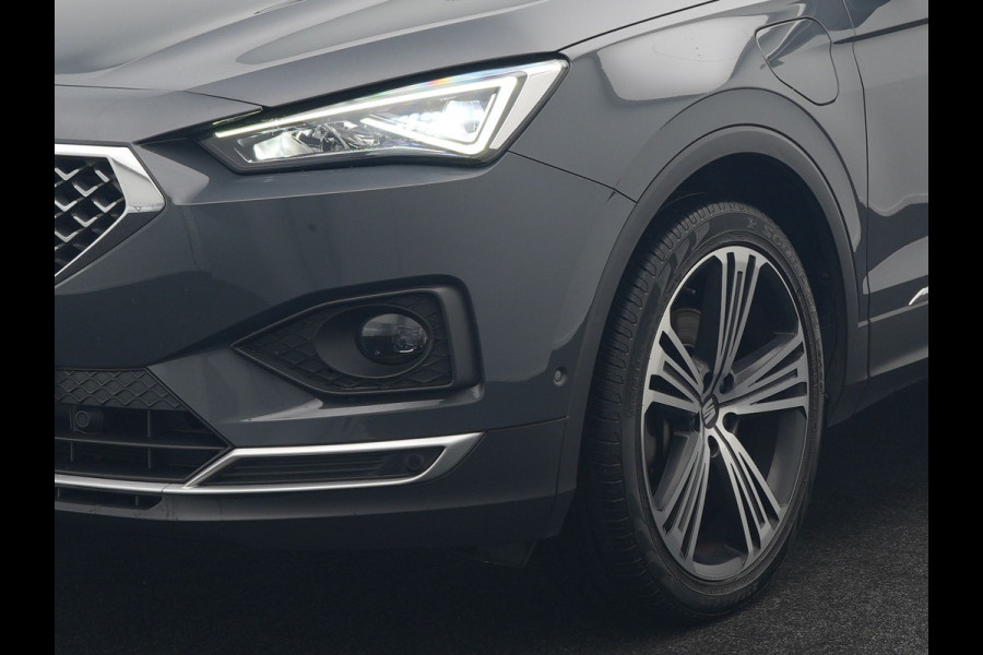 Seat Tarraco 1.4 TSI e-Hybrid Xcellence Plug In Hybrid 245pk Dealer O.H PHEV | Trekhaak Af Fabriek | Panodak | Adaptive Cruise | 360 Camera | Lederen Sportstoelen Memory & Verwarmd | Apple Carplay | Virtual | Stuur Verwarmd | Blis | Navigatie | DAB | 20"L.M |