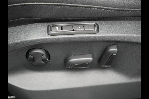 Seat Tarraco 1.4 TSI e-Hybrid Xcellence Plug In Hybrid 245pk Dealer O.H PHEV | Trekhaak Af Fabriek | Panodak | Adaptive Cruise | 360 Camera | Lederen Sportstoelen Memory & Verwarmd | Apple Carplay | Virtual | Stuur Verwarmd | Blis | Navigatie | DAB | 20"L.M |