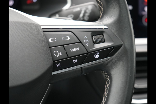 Seat Tarraco 1.4 TSI e-Hybrid Xcellence Plug In Hybrid 245pk Dealer O.H PHEV | Trekhaak Af Fabriek | Panodak | Adaptive Cruise | 360 Camera | Lederen Sportstoelen Memory & Verwarmd | Apple Carplay | Virtual | Stuur Verwarmd | Blis | Navigatie | DAB | 20"L.M |