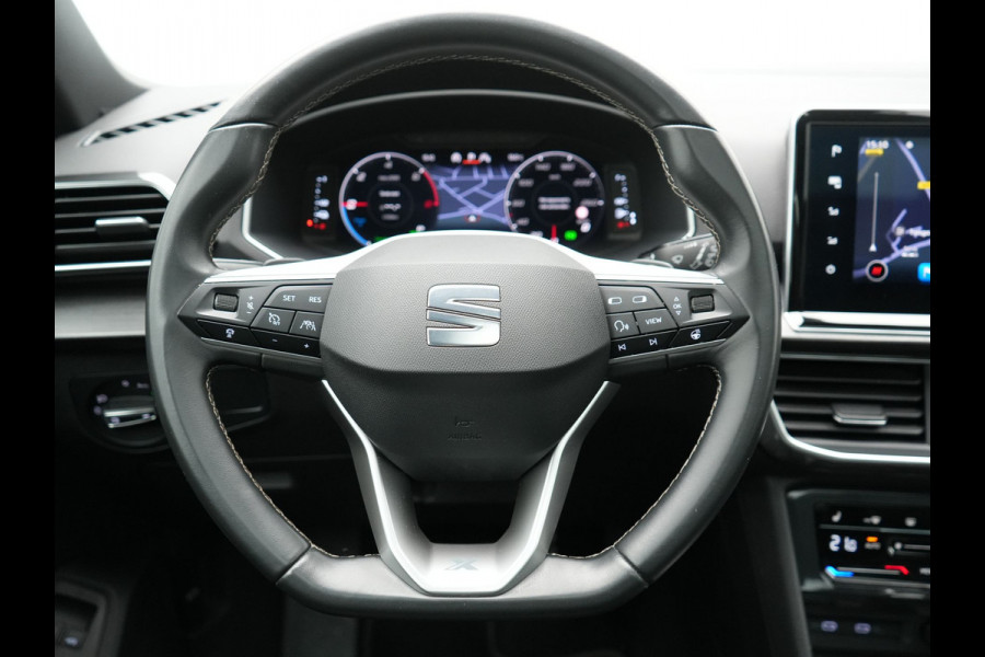 Seat Tarraco 1.4 TSI e-Hybrid Xcellence Plug In Hybrid 245pk Dealer O.H PHEV | Trekhaak Af Fabriek | Panodak | Adaptive Cruise | 360 Camera | Lederen Sportstoelen Memory & Verwarmd | Apple Carplay | Virtual | Stuur Verwarmd | Blis | Navigatie | DAB | 20"L.M |