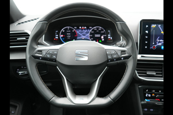 Seat Tarraco 1.4 TSI e-Hybrid Xcellence Plug In Hybrid 245pk Dealer O.H PHEV | Trekhaak Af Fabriek | Panodak | Adaptive Cruise | 360 Camera | Lederen Sportstoelen Memory & Verwarmd | Apple Carplay | Virtual | Stuur Verwarmd | Blis | Navigatie | DAB | 20"L.M |
