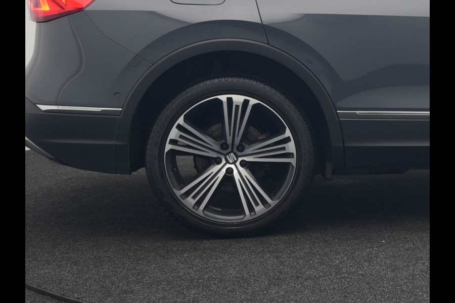 Seat Tarraco 1.4 TSI e-Hybrid Xcellence Plug In Hybrid 245pk Dealer O.H PHEV | Trekhaak Af Fabriek | Panodak | Adaptive Cruise | 360 Camera | Lederen Sportstoelen Memory & Verwarmd | Apple Carplay | Virtual | Stuur Verwarmd | Blis | Navigatie | DAB | 20"L.M |