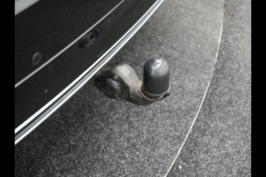 Audi Q5 50 TFSI e quattro S Line Plug In Hybrid 299pk Dealer O.H PHEV | Luchtvering | Trekhaak Af Fabriek | Adaptive Cruise | Camera | Virtual | Apple Carplay | Alcantara Sportstoelen Verwarmd | Keyless | Navigatie | DAB |