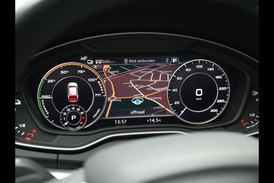 Audi Q5 50 TFSI e quattro S Line Plug In Hybrid 299pk Dealer O.H PHEV | Luchtvering | Trekhaak Af Fabriek | Adaptive Cruise | Camera | Virtual | Apple Carplay | Alcantara Sportstoelen Verwarmd | Keyless | Navigatie | DAB |